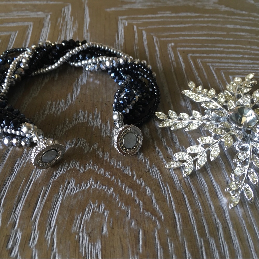 Bracelet & Brooch - Picture 4 of 7